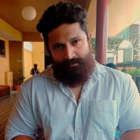 Emcee Gavin Phillips