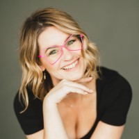 Julia Lewis