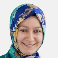Emine Ayhan