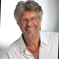 Mike Raven