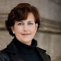 Allison Brennan