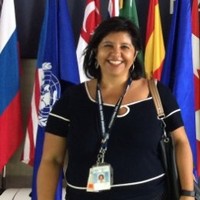 Laura Flores Matus