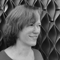 Nanda Van Riel