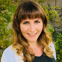 Vanessa Holmes