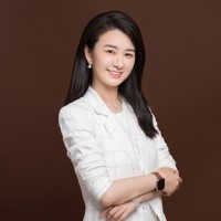 Stefanie Zhang