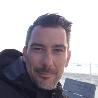 Gregor Schwingenschloegl