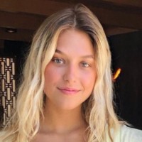 Julie Vicenzi