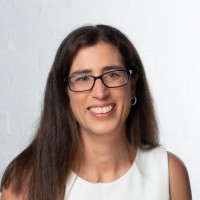 Beth Costa