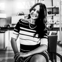 Laura Flores