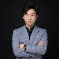 Yufeng Chen