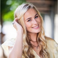 Nell Smith