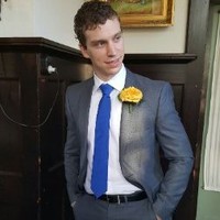 Dennis Démoed