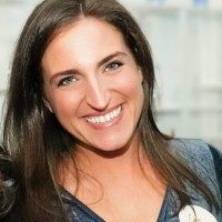Lea Furmanek, Mba