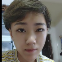 靳振英