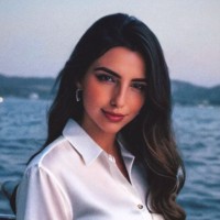 Julia Oliveira Neves De Lima