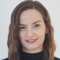 Helena Dosztigova