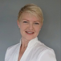 Anne MacMeekin BA
