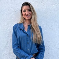 ANA AYALA