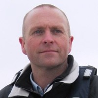 Simon Jinks
