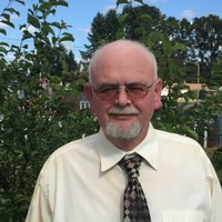 Robert Crowe