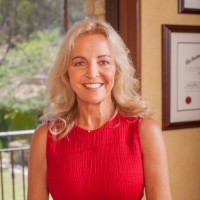 Candise C Holmlund CFA, CFP®, TEP, AEP®