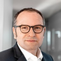 Dr. Ekkehardt Bauer