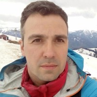 Vlad Uhoff