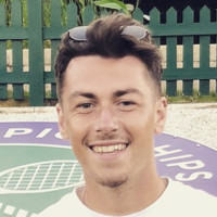 Macca Neaves