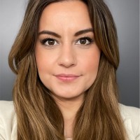 Carolina De Oliveira