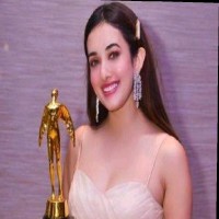 Aisha Mehra