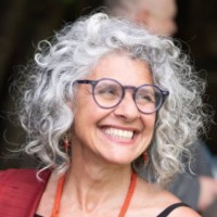 Isa Leone