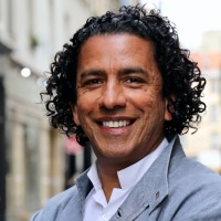 Nilton dos Santos Almeida