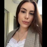 Julia L.