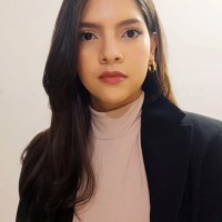 Ivonn V.