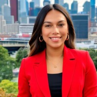 Janet Luna