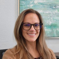 Nicole Farnham