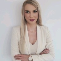 Claudia B.