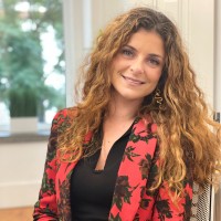 Renata Soares Martins