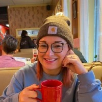 Emily Schlecht