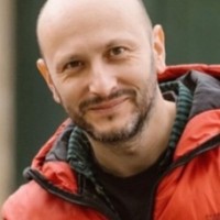 Dan Tira