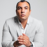 HENRIQUE MAGALHAES