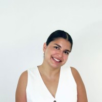 Claudia Flores