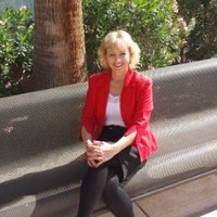 Dee Fields