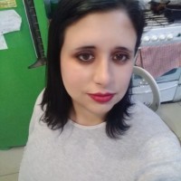 Daniela Pose