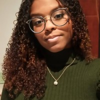 Dyane Menezes
