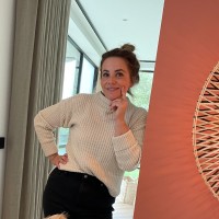Marjolein Van der Heide