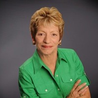 Pat Evans, Gri, Crs, Cas