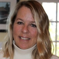 Wendy Crowe
