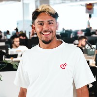 Andi Flores