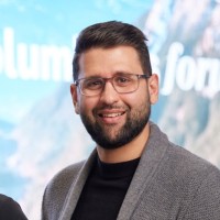Farzad Ahmari